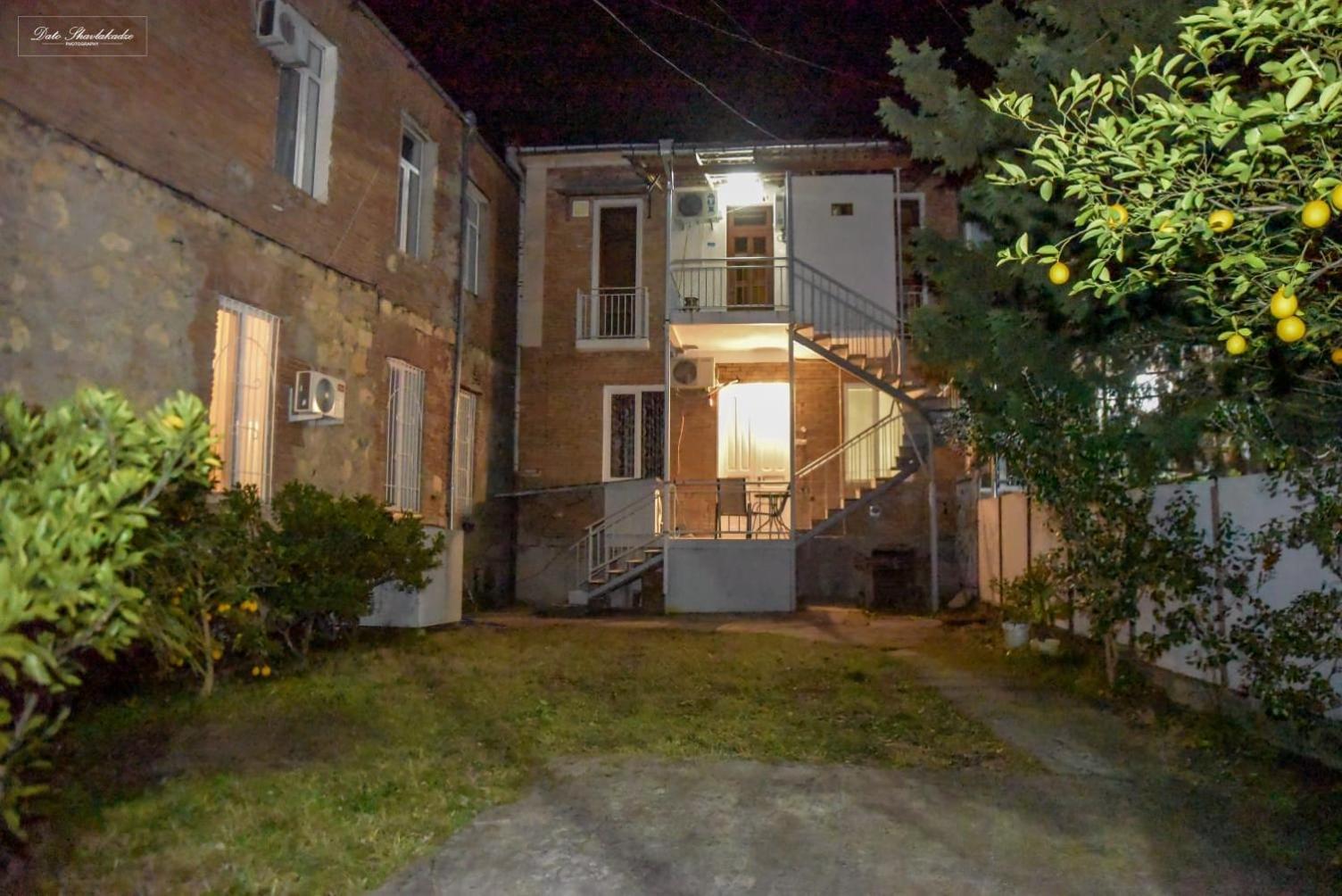 Apartment Soho Tabidze Kutaisi Exterior photo